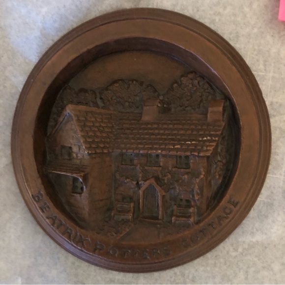 Beatrix Potter’s Cottage-Ceramic Wall Decor VTG - Picture 5 of 5